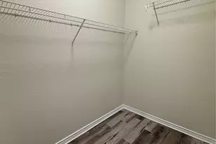 4323 Bayside Village Dr, Tampa, FL 33615 - Photo 17