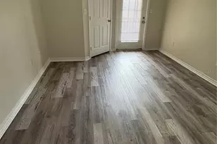 4323 Bayside Village Dr, Tampa, FL 33615 - Photo 15