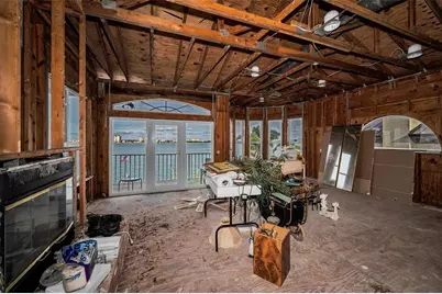 391 1st Street W, Saint Petersburg, FL 33715 - Photo 27