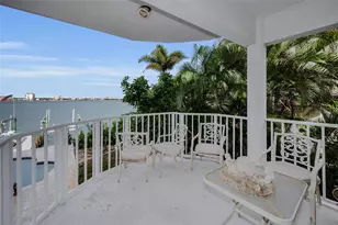 391 1st St W, Saint Petersburg, FL 33715 - Photo 21