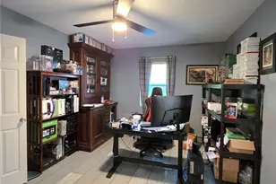 2214 Fentress Ct, Spring Hill, FL 34609 - Photo 37