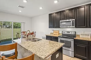 571 Old Windsor Way, Spring Hill, FL 34609 - Photo 17