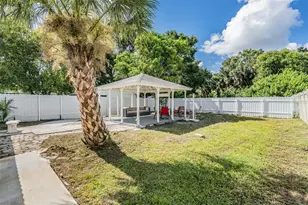 8905 W Hamilton Ave, Tampa, FL 33615 - Photo 11