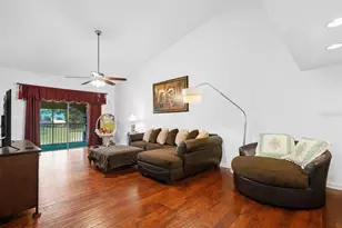 3203 Landmark Dr, Clearwater, FL 33761 - Photo 3
