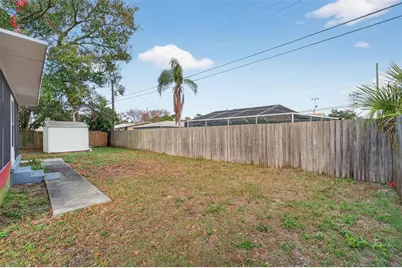 423 61st Avenue NE, Saint Petersburg, FL 33703 - Photo 21