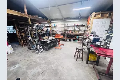 37252 Hilltop Drive, Zephyrhills, FL 33541 - Photo 29