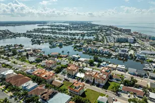 136 175th Ave E, Redington Shores, FL 33708 - Photo 35