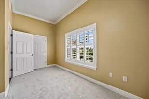 136 175th Ave E, Redington Shores, FL 33708 - Photo 23