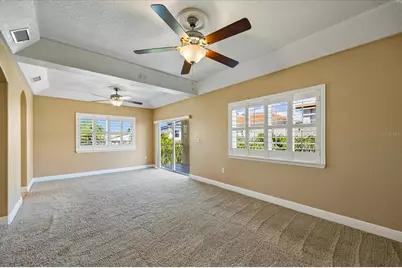 136 175th Avenue E, Redington Shores, FL 33708 - Photo 13