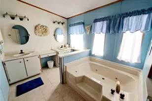 116 Maple Leaf Dr, Palm Harbor, FL 34684 - Photo 15