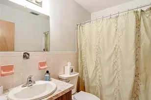 3008 W Powhatan Ave, Tampa, FL 33614 - Photo 23