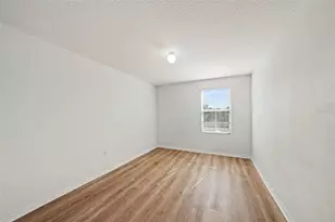 10536 Whispering Hammock Dr, Riverview, FL 33578 - Photo 17