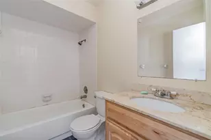 4651 Summerwind Dr, Sarasota, FL 34234 - Photo 17