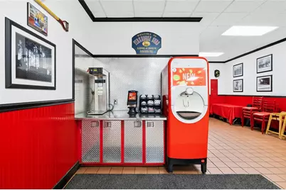 18500 Veterans Boulevard #4, Port Charlotte, FL 33954 - Photo 13