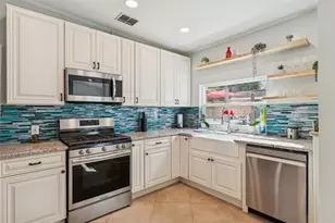 305 Grand Blvd, Tarpon Springs, FL 34689 - Photo 27