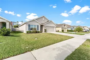 7721 Sail Clover Ln, Zephyrhills, FL 33540 - Photo 5