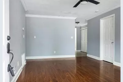 727 14th Street S, Saint Petersburg, FL 33705 - Photo 3