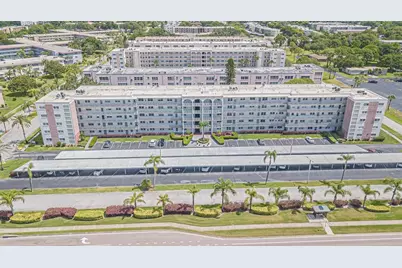 5501 80th Street N #206, Saint Petersburg, FL 33709 - Photo 1