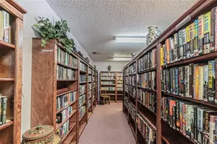 5501 80th St N, Saint Petersburg, FL 33709 - Photo 25
