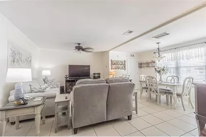 5501 80th Street N #206, Saint Petersburg, FL 33709 - Photo 11