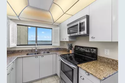 1290 Gulf Boulevard #903, Clearwater Beach, FL 33767 - Photo 17