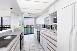 9525 Blind Pass Rd, Saint Pete Beach, FL 33706 - Photo 11