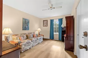 3910 37th St S, Saint Petersburg, FL 33711 - Photo 27