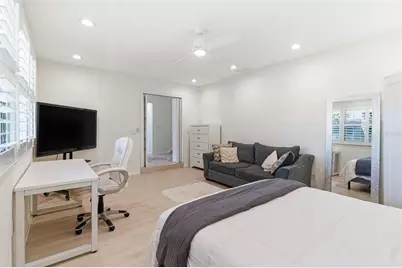5026 Barrowe Drive, Tampa, FL 33624 - Photo 49
