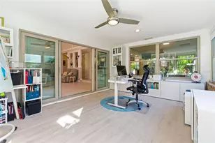 5026 Barrowe Dr, Tampa, FL 33624 - Photo 9