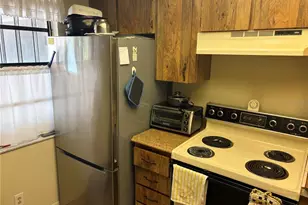 2068 Sunset Grove Ln, Clearwater, FL 33765 - Photo 11