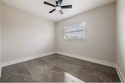 8217 Tanglewood Lane, Tampa, FL 33615 - Photo 15