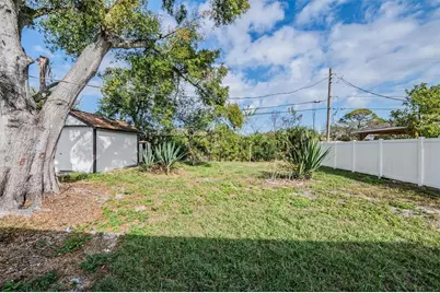 8217 Tanglewood Lane, Tampa, FL 33615 - Photo 27