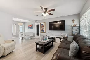 13614 Croft Dr N, Largo, FL 33774 - Photo 9