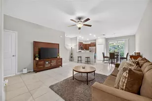 9652 Pembrooke Pines Dr, Sun City Center, FL 33573 - Photo 7