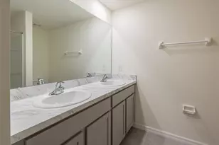 3820 Mannered Gold Ave, Bradenton, FL 34208 - Photo 25