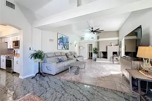 421 NW 14th Pl, Crystal River, FL 34428 - Photo 9