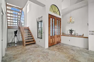 5287 61st Ave S, Saint Petersburg, FL 33715 - Photo 9