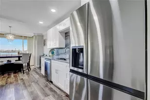 644 Island Way, Clearwater Beach, FL 33767 - Photo 15