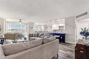 644 Island Way, Clearwater Beach, FL 33767 - Photo 9