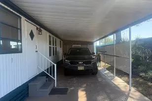 420 49th Street E, Palmetto, FL 34221 - Photo 5