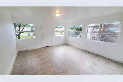 2567 15th Avenue S, Saint Petersburg, FL 33712 - Photo 3