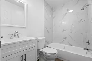 7512 Gallineta Ct, Tampa, FL 33615 - Photo 11