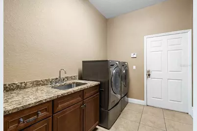 4028 Castlewood Rd, Seffner, FL 33584 - Photo 29