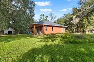 4028 Castlewood Rd, Seffner, FL 33584 - Photo 35