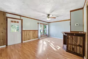 1212 8th St W, Palmetto, FL 34221 - Photo 9