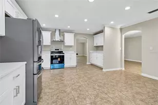 915 Seminole Blvd, Tarpon Springs, FL 34689 - Photo 13