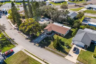 1601 W Dorchester Dr, Palm Harbor, FL 34684 - Photo 57