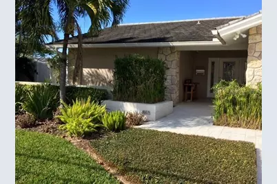 4165 49th Avenue S, Saint Petersburg, FL 33711 - Photo 1