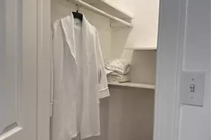 8316 6th St N, Saint Petersburg, FL 33702 - Photo 7