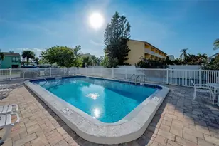 318 Windrush Blvd, Indian Rocks Beach, FL 33785 - Photo 7